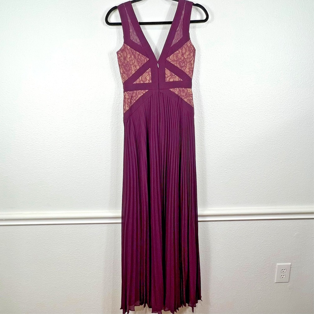 BCBGMAXAZRIA Evonne Gown 0 Port Purple Lace Pleated Formal Dress Womens NWT